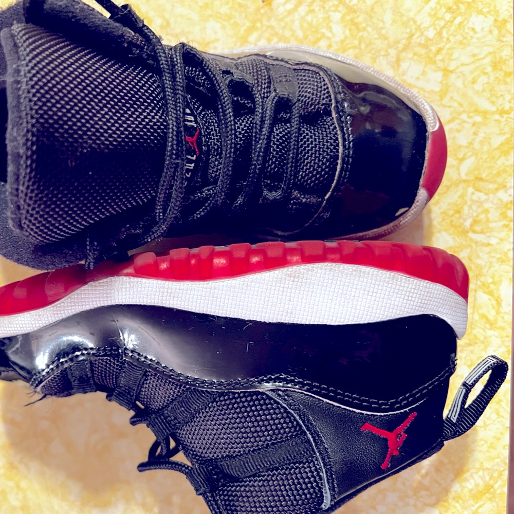 Jordan Retro 11 10C